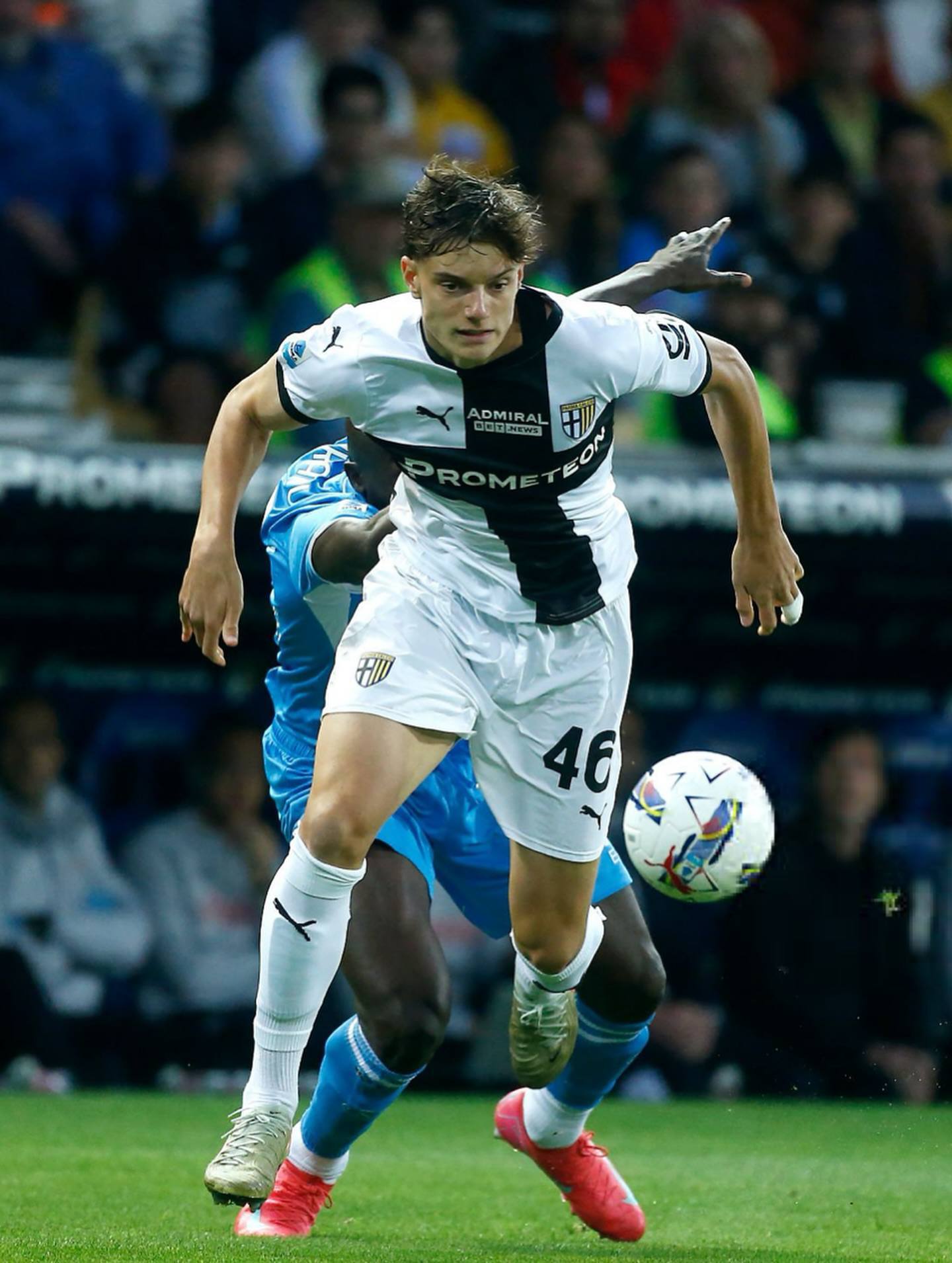 Liverpool este aproape de transferul fundaşului Giovanni Leoni. Italianul de 18 ani joacă la Parma