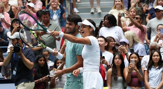 US Open: Carlos Alcaraz şi Emma Răducanu, eliminaţi din primul tur al probei de dublu mixt. Nici Novak Djokovici şi Olga Danilovici nu au trecut de runda inaugurală