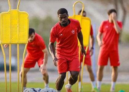 Serge Aurier, abia ajuns în Iran, suferă de hepatita B şi va fi indisponibil şase luni