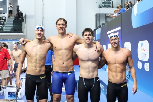 CM de Înot juniori: Robert Badea, calificat într-o nouă finală, cu ştafeta de 4x100 m mixt 