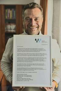 Avram Iancu anunţă că a primit distincţia „Triple Crown of Rivers Stage Swims Challenge”, după ce a traversat înot Europa fără costum de neopren