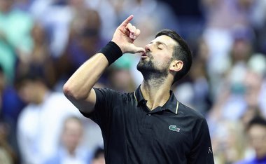 US Open: Djokovici l-a învins pe Fritz şi îl va înfrunta pe Alcaraz în semifinale. Sârbul a făcut la finalul meciului cu americanul câteva mişcări de dans viral pentru fiica sa - VIDEO