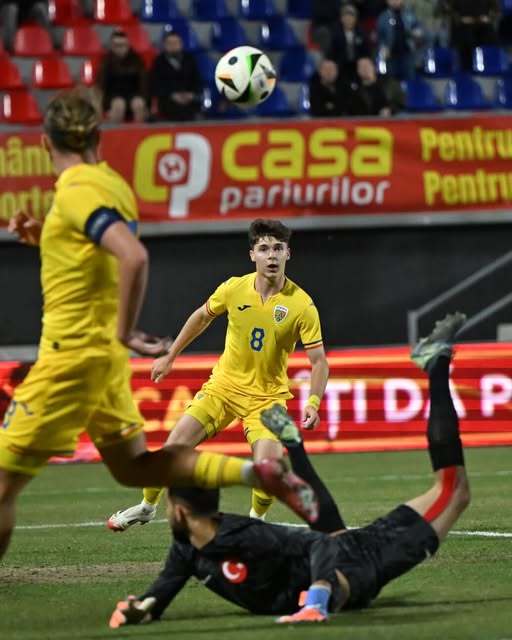 Rareş Pop a fost convocat la naţionala de tineret pentru meciurile cu Kosovo şi San Marino