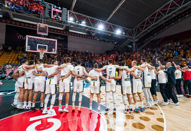 Baschet masculin: EuroBasket2025 a ajuns în faza optimilor, doar două echipe sunt neînvinse; campioana Spania, eliminată
