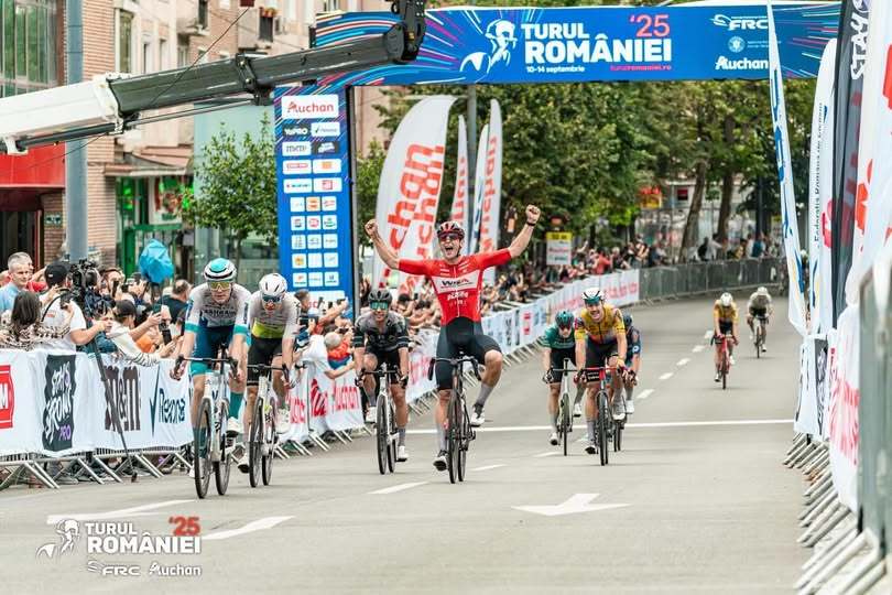 Ciclistul austriac Maximilian Schmidbauer a câştigat prima etapă din Turul României