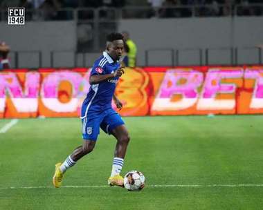 Togolezul Samuel Asamoah, fost jucător la FCU Craiova 1948, a fost operat, după ce a suferit o accidentare gravă la gât, la un meci din liga chineză