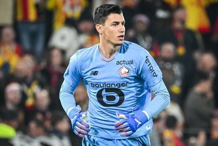 Portarul Berke Özer riscă o suspendare îndelungată după ce a părăsit cantonamentul Turciei