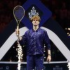 Jannik Sinner a câştigat turneul demonstrativ Six Kings Slam. El a primit şase milioane de dolari şi o rachetă de tenis din aur - VIDEO