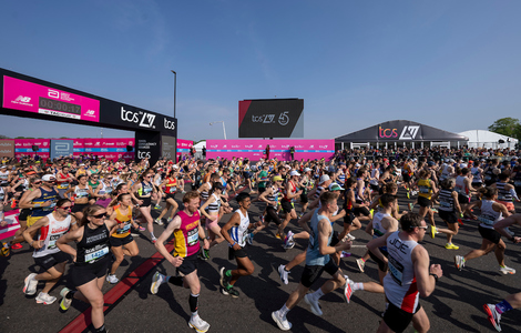 Maratonul de la Londra a stabilit un record de strângere de fonduri în scopuri caritabile: 87,3 milioane de lire sterline