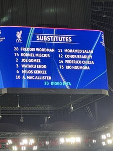 Diogo Jota, omagiat de Eintracht Frankfurt înaintea meciului cu Liverpool, din Liga Campionilor