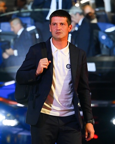 Cristian Chivu, fostul căpitan al echipei naţionale şi actualul antrenor al Inter Milano, împlineşte 45 de ani