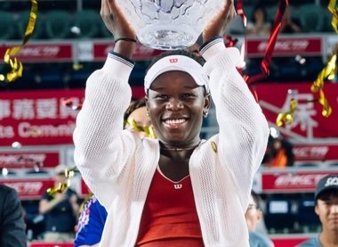 Tenis: Victoria Mboko, triumfătoare la Hong Kong după ce a învins-o pe Cristina Bucşa. Ea ajunge în top 20 mondial