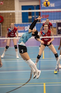 Volei feminin: CSM Lugoj, victorie cu olandezele de la Friso Sneek şi se califică în faza 16-lor Challenge Cup