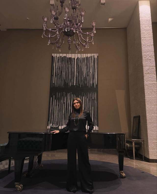 Simona Halep a fost la concertul susţinut de Loredana la Sala Palatului. Mesajul artistei pentru marea campioană – FOTO, VIDEO