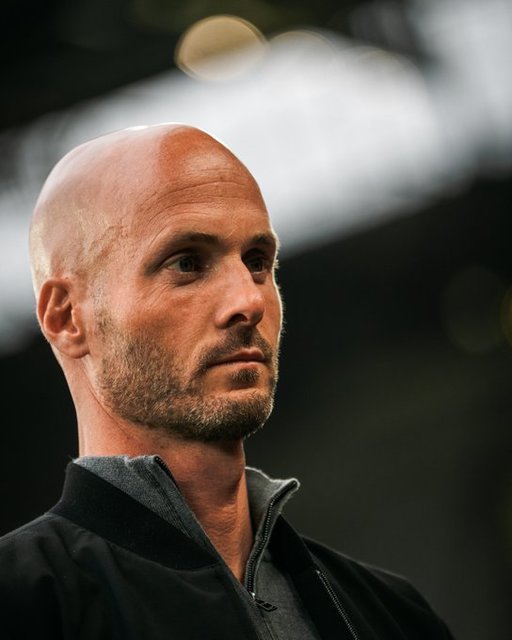 VfL Wolfsburg a anunţat despărţirea de antrenorul olandez Paul Simonis