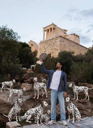 Novak Djokovic a sărbătorit al 101-lea titlu la Atena cu dalmaţieni - FOTO