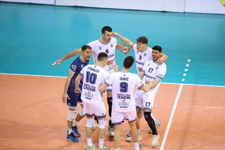 Volei masculin: Greenyard Maaseik – SCM Craiova, scor 3-1, în primul meci din preliminariile CEV Cup
