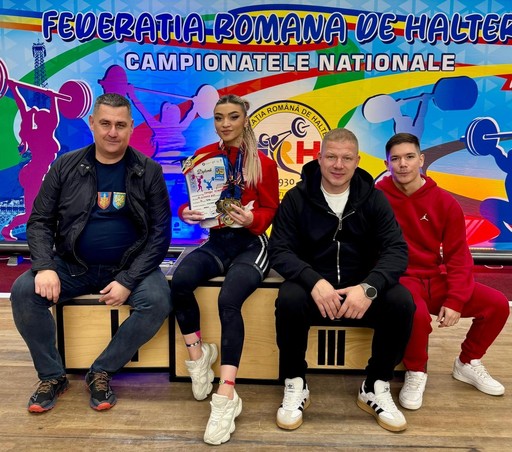 Haltere: Mihaela Valentina Cambei încheie anul cu 6 medalii de aur la Naţionalele de seniori şi tineret
