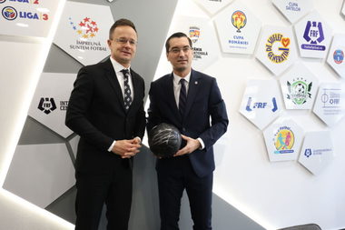 Preşedintele FRF s-a întâlnit cu ministrul de Externe al Ungariei la Casa Fotbalului - FOTO, VIDEO