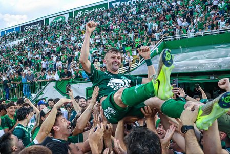 Chapecoense revine în prima ligă braziliană la nouă ani după tragedia aviatică