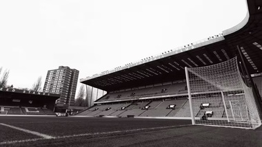 Championship: Meciul Charlton - Portsmouth a fost abandonat, un suporter a murit la spital