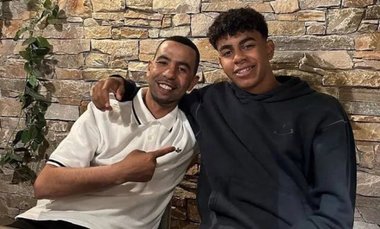 FC Barcelona: Tatăl lui Yamal a provocat suporterii echipei Betis. A fost nevoie de intervenţia agenţilor de securitate - VIDEO