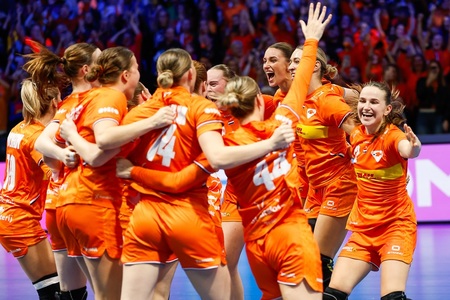 Handbal feminin: Germania - Franţa şi Norvegia - Olanda, în semifinalele Campionatului Mondial