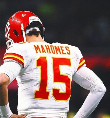 Fotbal american: Starul echipei Kansas City Chiefs, Patrick Mahomes, a fost operat. El ar urma să fie indisponibil 9 luni