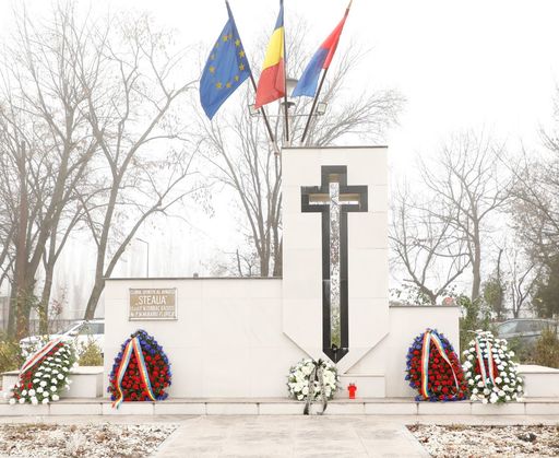 CSA Steaua şi-a comemorat sportivii-eroi, pe Răducu Durbac şi Florică Murariu, care şi-au pierdut viaţa în timpul evenimentelor din decembrie 1989