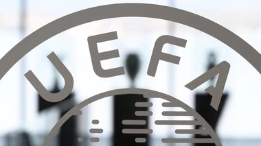 UEFA a amendat Bayern Munchen cu 116.000 de euro şi a decis închiderea parţială a stadionului bavarezilor la următorul meci de acasă din LC