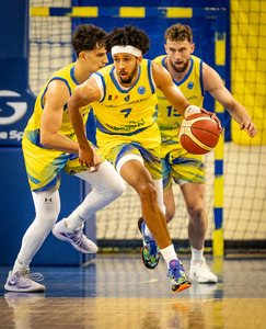 Baschet masculin: Rapid Bucureşti – Dinamo Bucureşti, scor 83-73, în optimile Cupei României