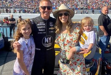 Tragedie în sportul american: Pilotul Nascar Greg Biffle şi întreaga sa familie au murit într-un accident aviatic