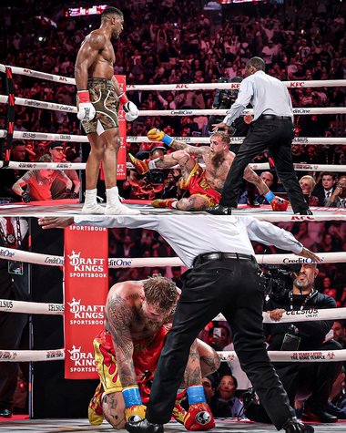 Box: Jake Paul a suferit o dublă fractură de maxilar la meciul cu Anthony Joshua