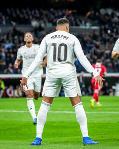 Kylian Mbappe a egalat un record al lui Cristiano Ronaldo şi a sărbătorit în stilul portughezului:  Am vrut să-i aduc un omagiu - VIDEO