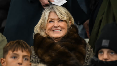 Martha Stewart i se alătură lui Snoop Dogg la Swansea City. A devenit acţionar minoritar al clubului