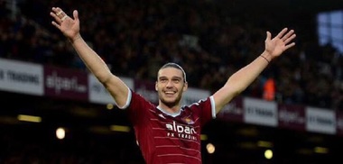 Fotbal: Andy Carroll riscă o pedeapsă cu închisoarea după ce a încălcat un ordin de protecţie