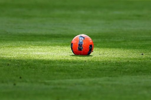 Mingea portocalie, un coşmar pentru persoanele daltoniste: Serie A renunţă deja la balonul pentru sezonul de iarnă
