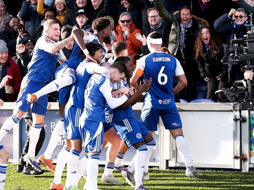 Surpriză imensă în Cupa Angliei: Deţinătoarea trofeului a fost eliminată de o echipă din liga a şasea / Antrenorul învingătorilor este fratele lui Wayne Rooney