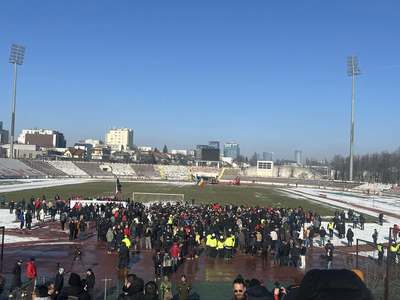 Sute de suporteri au fost prezenţi la demolarea vechiului stadion Dinamo. Încep lucrările pentru noua Arenă Multifuncţională Dinamo - FOTO, VIDEO