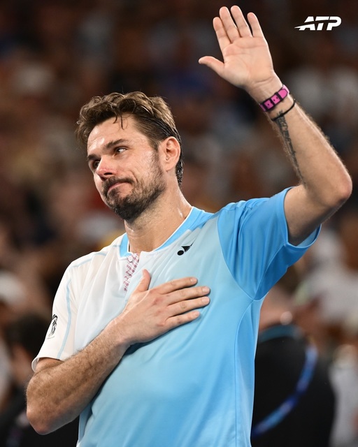 Stan Wawrinka a jucat ultimul său meci la Australian Open. El a băut la final o bere cu ghimbir - VIDEO