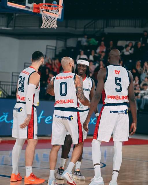 Baschet masculin: CSM Oradea, victorie de moral în FIBA Europe Cup cu liderul Pallacanestro Reggiana