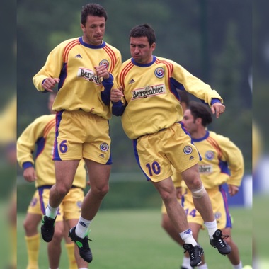 Gheorghe Popescu, mesaj pentru Gheorghe Hagi: La mulţi ani coechipierului meu din familie şi fratelui meu de pe teren!