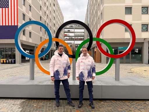 Vicepremierul Tánczos Barna a vizitat Satul Olimpic de la Milano. El s-a întâlnit cu patinoarea Julia Sauter şi cu antrenoarea Roxana Luca Hartmann