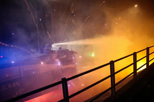 JO 2026: Ciocniri între poliţie şi manifestanţii anti-Jocuri Olimpice la Milano