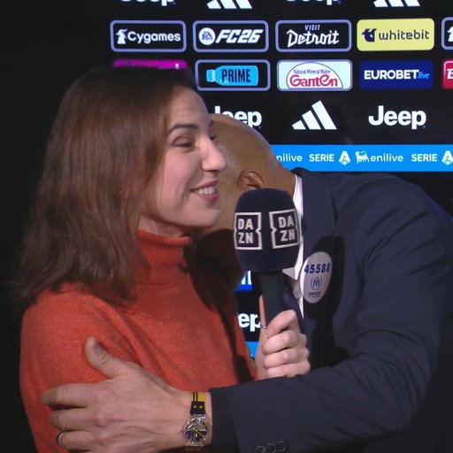 „Pot să te ating pe braţ? Pot să te sărut pe umăr?” - Luciano Spalletti a apelat la o jurnalistă pentru a explica interpretarea sistemului VAR
