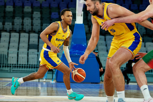 Baschet masculin: România, victorie dramatică cu Portugalia în preliminariile FIBA World Cup 2027; antrenorul Silvăşan, descalificat