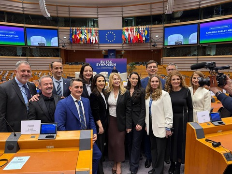 Nadia Comăneci, după prezenţa la Parlamentul European: Sportul are puterea să schimbe lumea - VIDEO