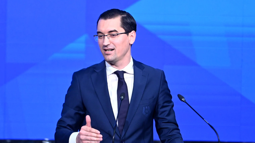 Răzvan Burleanu, după ce a fost reales la şefia FRF: Îmi pare rău că procedura de alegeri a arătat astfel. Această distracţie nu era inclusă pe agendă