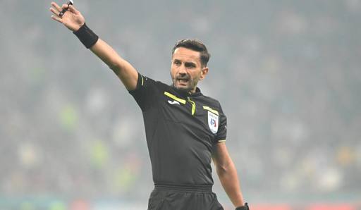 Superliga: Sebastian Colţescu arbitrează meciul CFR Cluj - Rapid