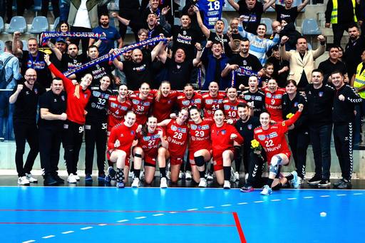 Handbal feminin: Criza continuă la CSM Bucureşti, care este eliminată în sferturile Cupei României